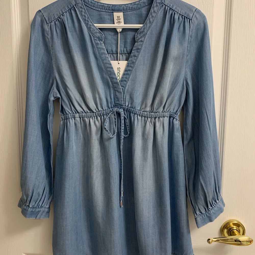 H&M Maternity Chambray Top